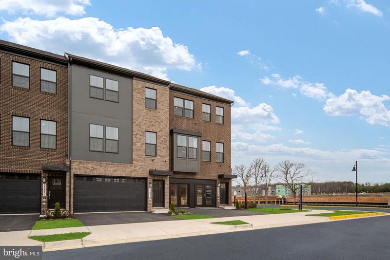 11373 Hypatia Loop, Manassas, VA 20109