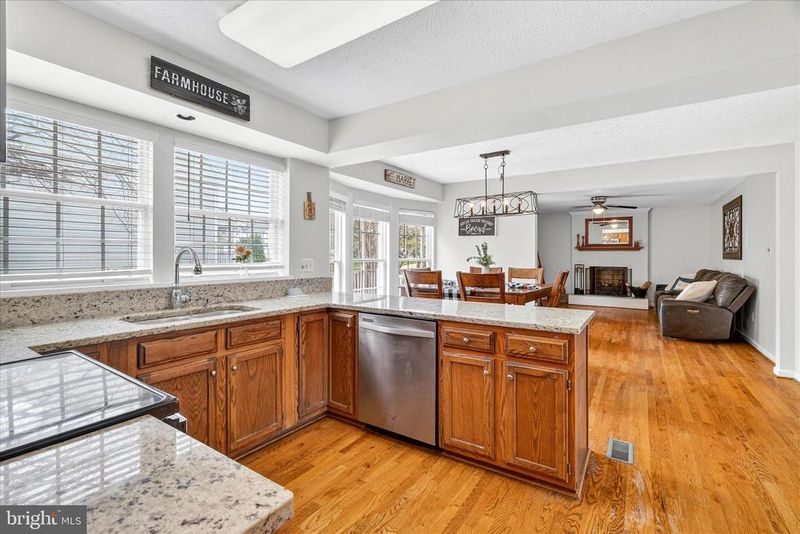 5348 Saint James Pl, Frederick, MD 21703