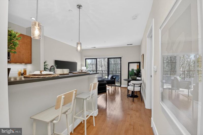 5201 Wisconsin Ave NW #308, Washington, DC 20015