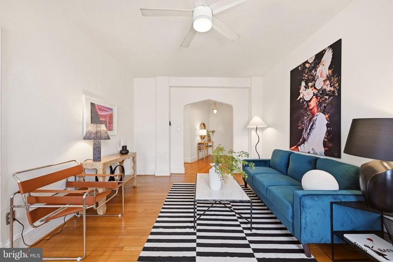 5402 Connecticut Ave NW #400, Washington, DC 20015