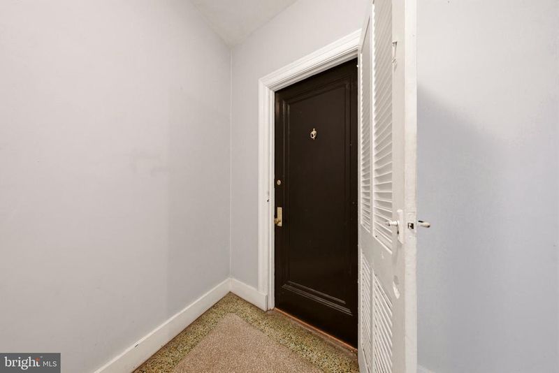 5402 Connecticut Ave NW #400, Washington, DC 20015