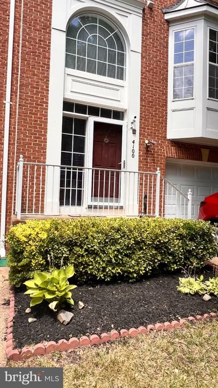4100 Flower Box Ct, Fairfax, VA 22030