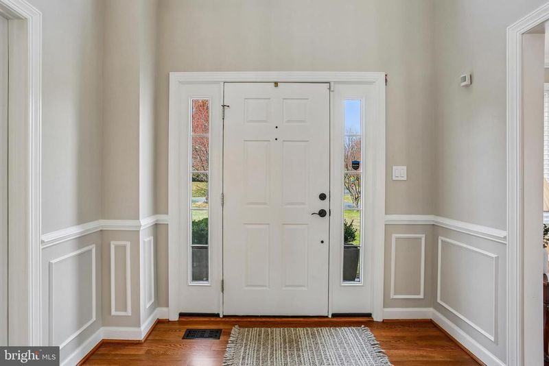 20233 Sweet Meadow Ln, Gaithersburg, MD 20882