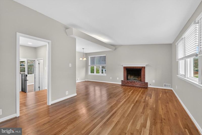 4625 Strathblane Pl, Alexandria, VA 22304