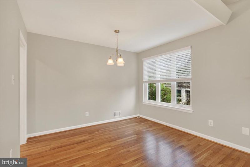 4625 Strathblane Pl, Alexandria, VA 22304