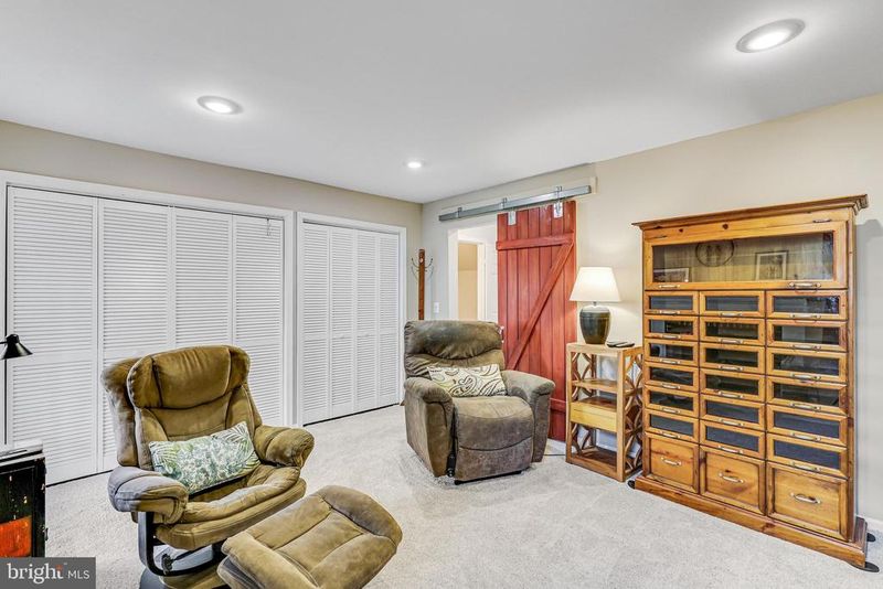 329 S Pickett St, Alexandria, VA 22304