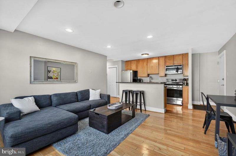 4840 Macarthur Blvd NW #408, Washington, DC 20007
