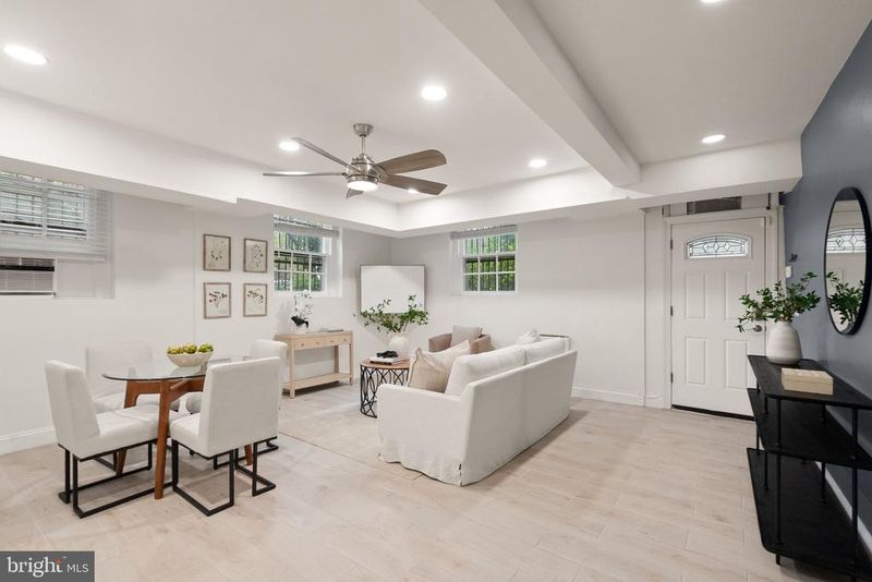 3039 Macomb St NW #2A, Washington, DC 20008