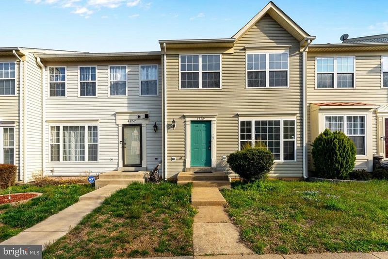 4869 Benecia Ln, Dumfries, VA 22025