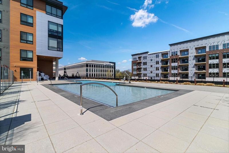 145 Riverhaven Dr #235, National Harbor, MD 20745