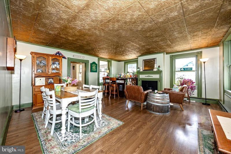 2 N 2nd St, Woodsboro, MD 21798