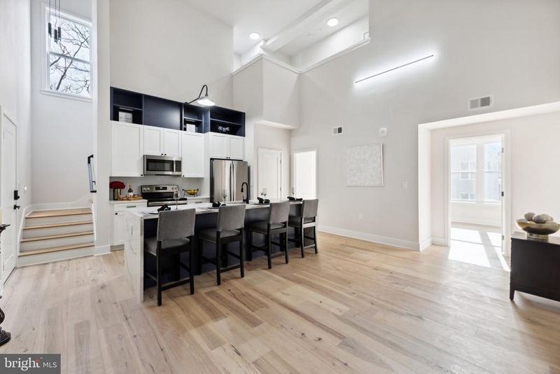 1621 T St SE #8, Washington, DC 20020