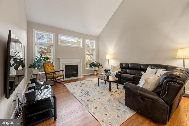 7224 Winnipeg Ct, Gainesville, VA 20155