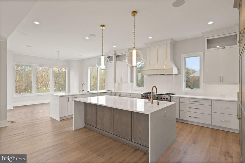 1712 Dalewood Pl, Mclean, VA 22101