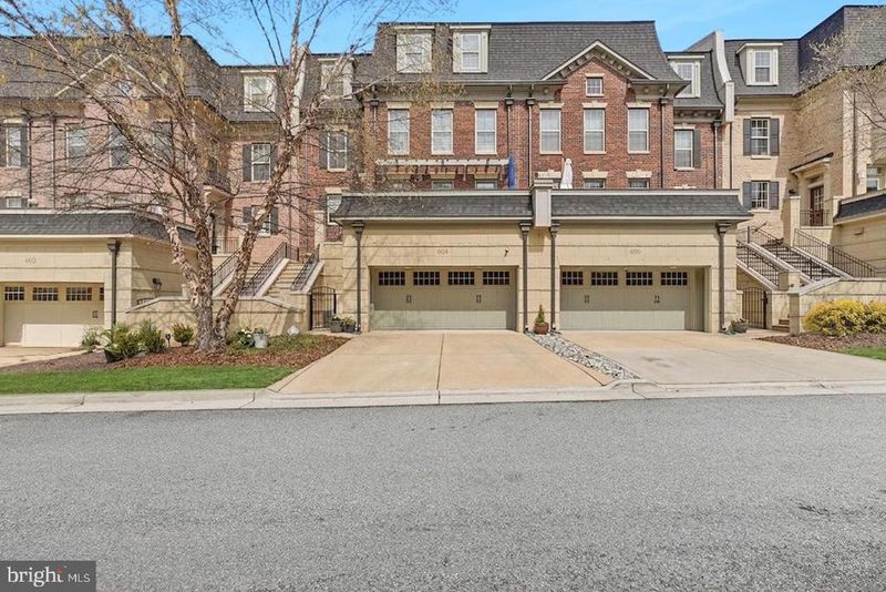 604 River Mist Dr, National Harbor, MD 20745