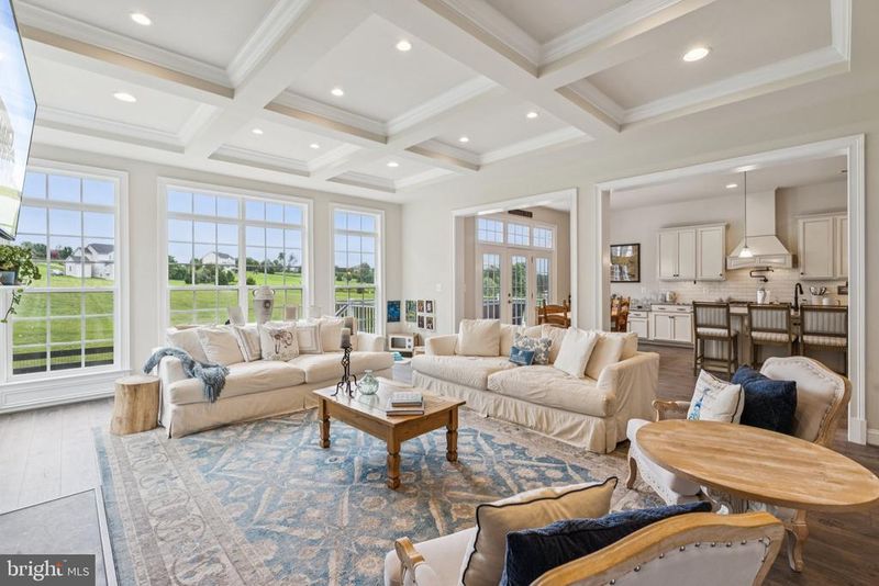 35490 Sunny Ridge Rd, Round Hill, VA 20141