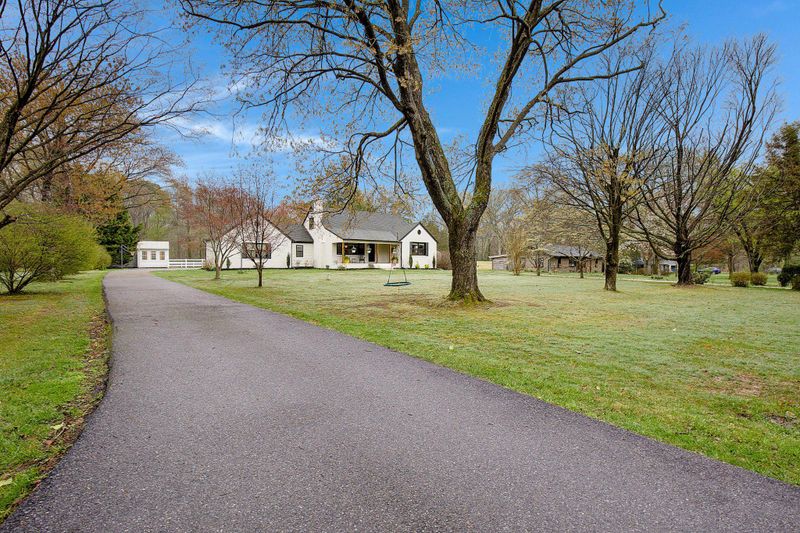 818 Cedarcroft Dr, Millersville, MD 21108