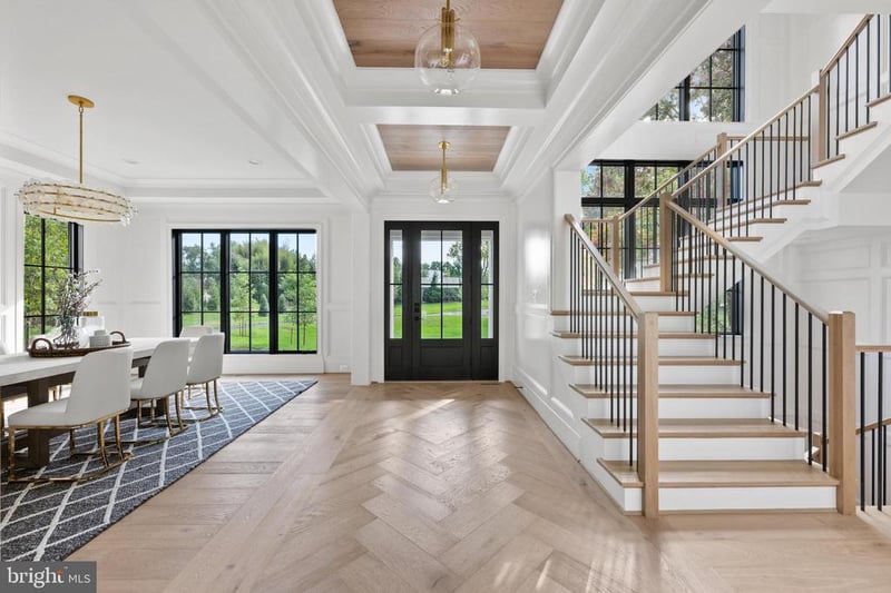 8206 Pettit Ct, Mclean, VA 22102