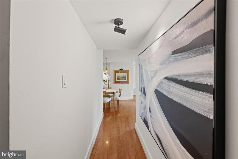 4840 Macarthur Blvd NW #301, Washington, DC 20007