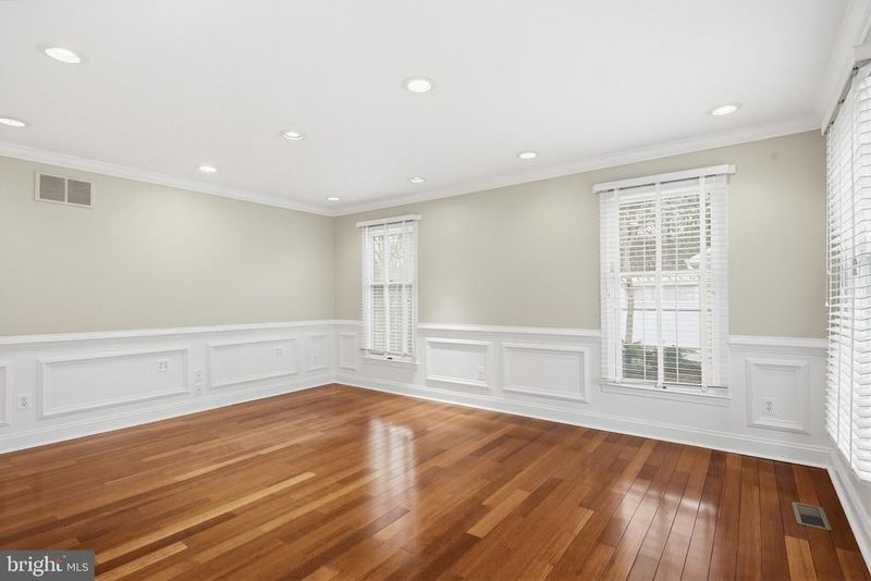 743 Live Oak Dr, Millersville, MD 21108