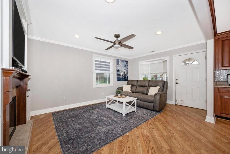 307 Redwood Ave, Frederick, MD 21701
