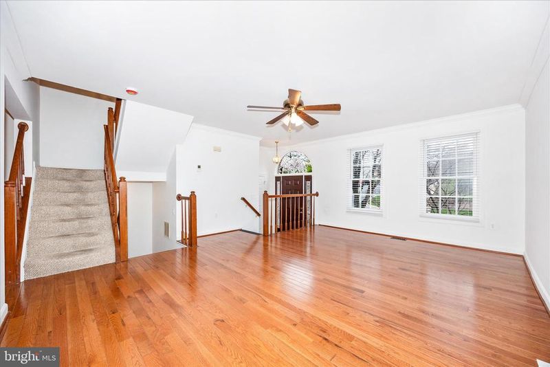 5577 Rivendell Pl, Frederick, MD 21703