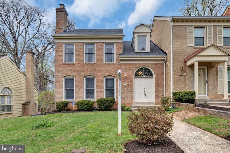 12228 Tildenwood Dr, Rockville, MD 20852