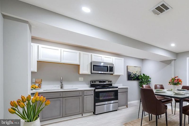 1235 Shepherd St NW #2, Washington, DC 20011