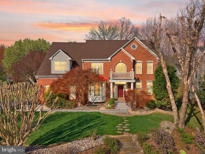 5105 Whisper Willow Dr, Fairfax, VA 22030