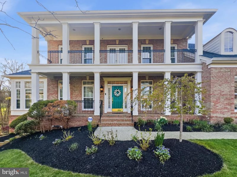 10123 Ratcliffe Manor Dr, Fairfax, VA 22030