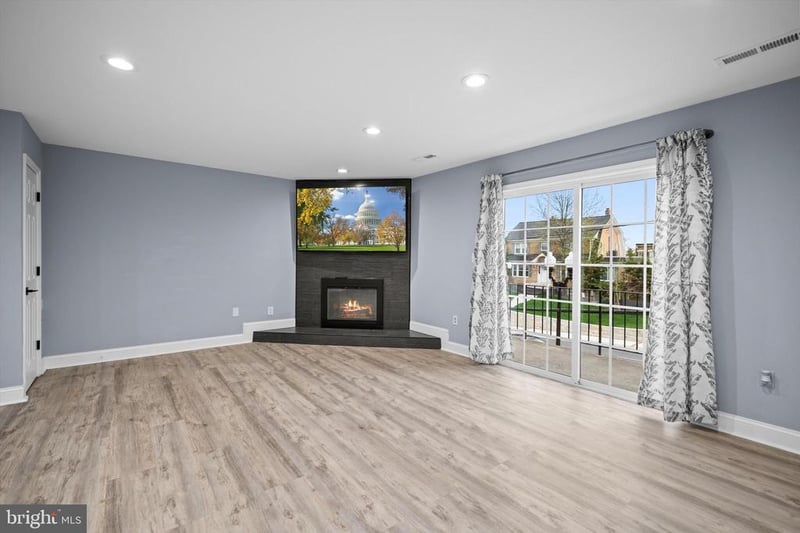 967 S Rolfe St S #2, Arlington, VA 22204