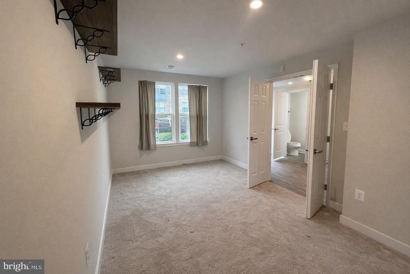 2814 Lewis Ave, Suitland, MD 20746