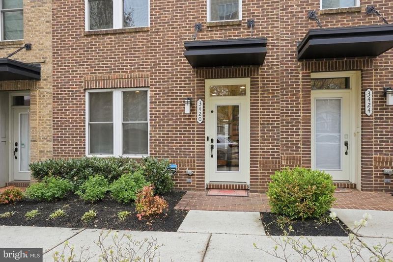 3420 11th St S, Arlington, VA 22204
