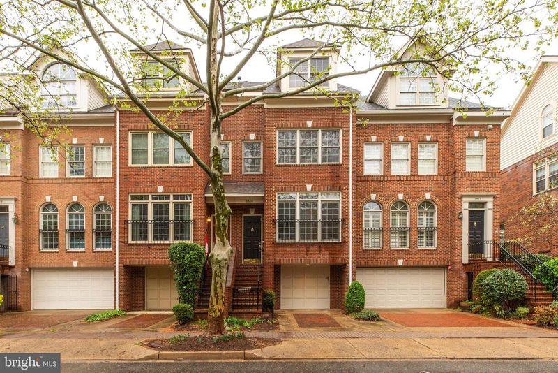1516 N Colonial Ter, Arlington, VA 22209