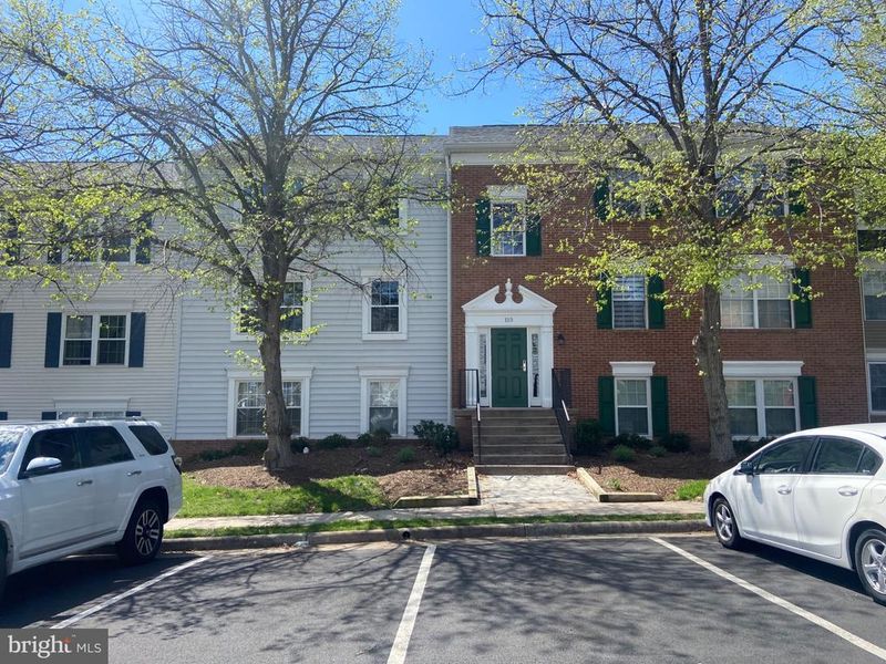 113 Prosperity Ave SE #C, Leesburg, VA 20175