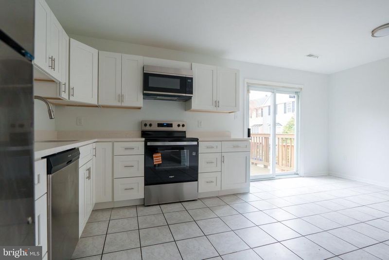 7644 S Arbory Ln #318, Laurel, MD 20707