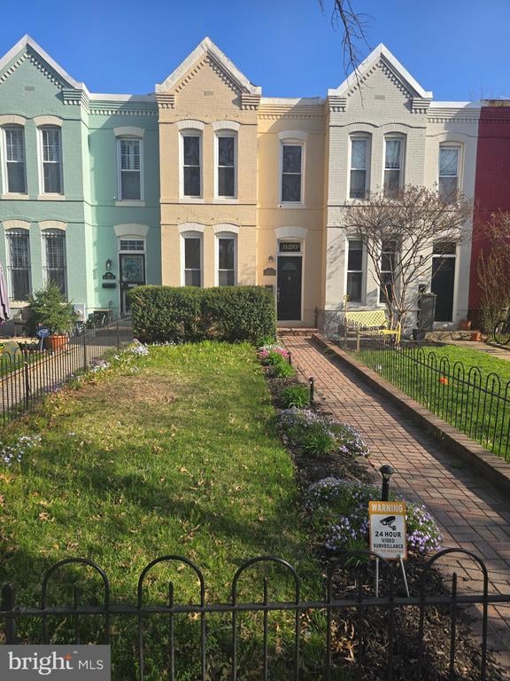 820 K St NE, Washington, DC 20002