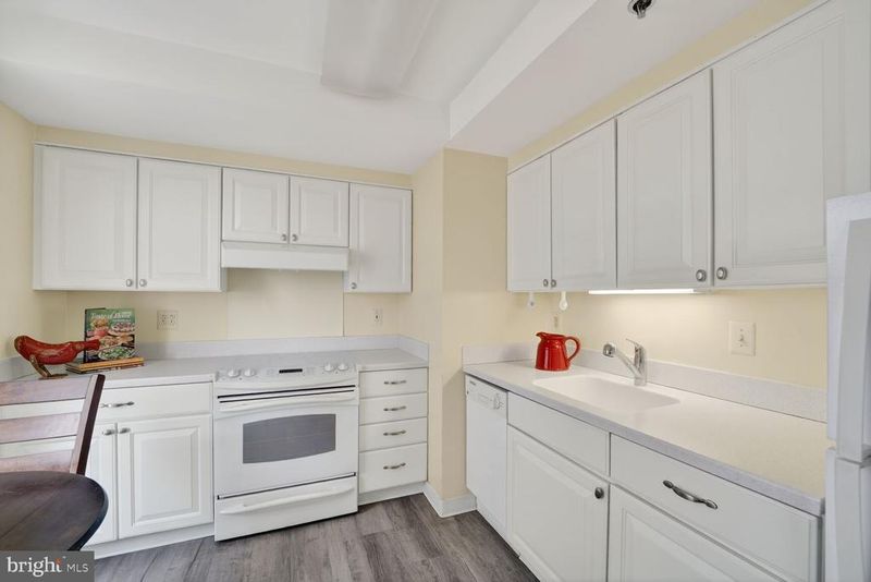 900 N Taylor St #1905, Arlington, VA 22203