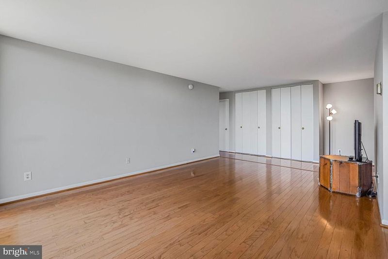 600 Roosevelt Blvd #510, Falls Church, VA 22044