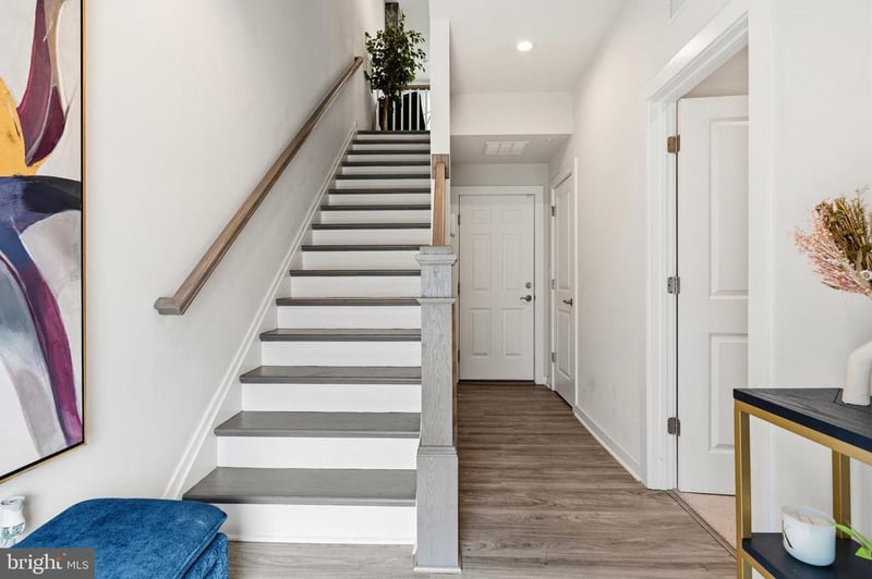 16233 Connors Way, Rockville, MD 20855