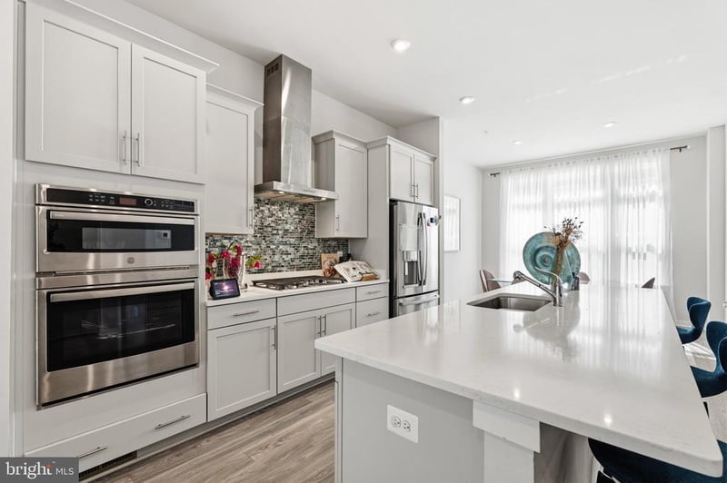 16233 Connors Way, Rockville, MD 20855