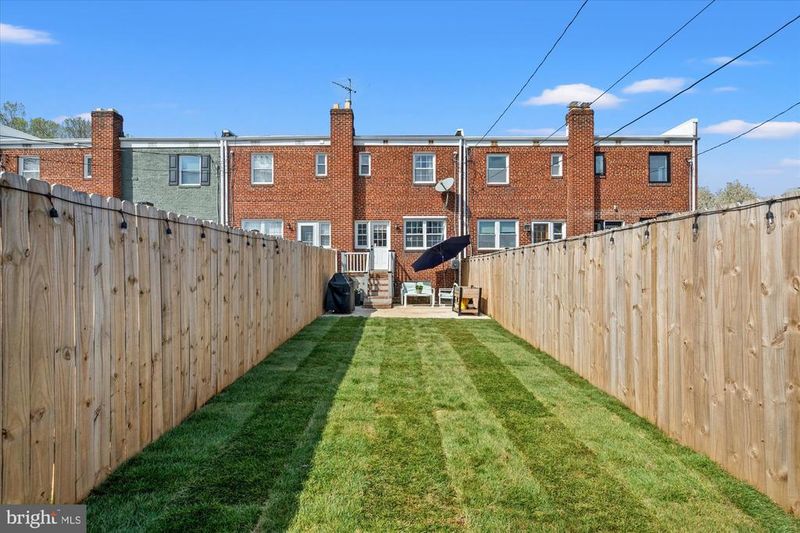 509 E Windsor Ave #A, Alexandria, VA 22301