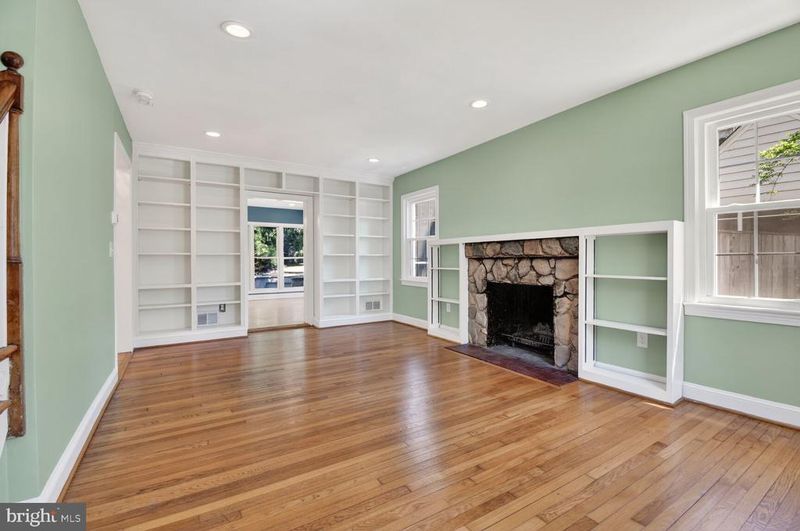12 Parkside Rd, Silver Spring, MD 20910