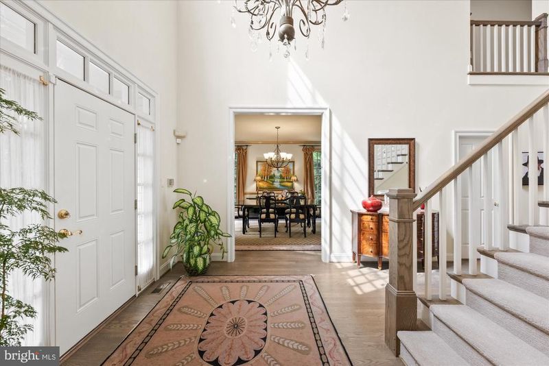 10515 Democracy Ln, Potomac, MD 20854