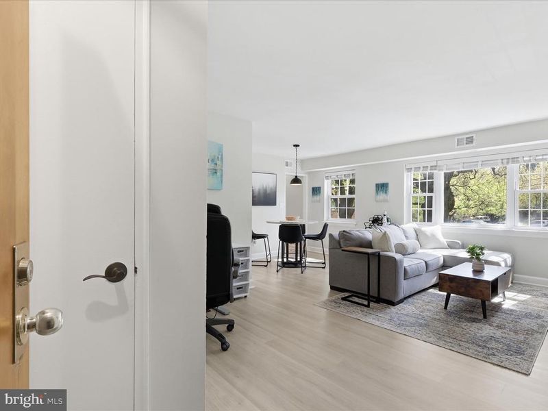 1311 N Ode St #625, Arlington, VA 22209