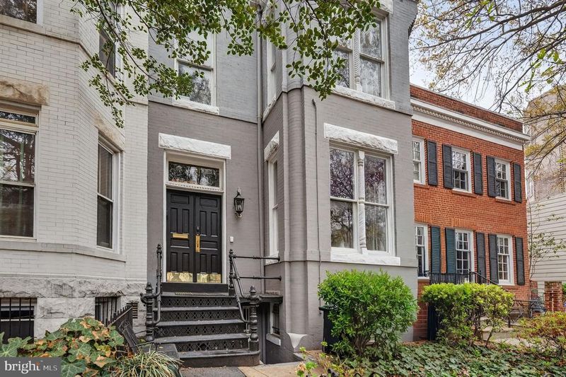 15 3rd St NE #5, Washington, DC 20002