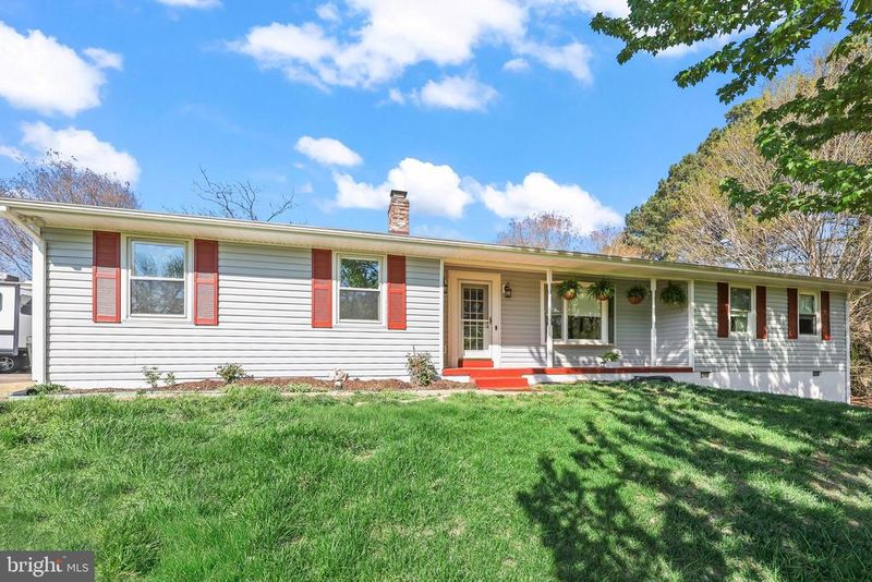 874 Truslow Rd, Fredericksburg, VA 22406