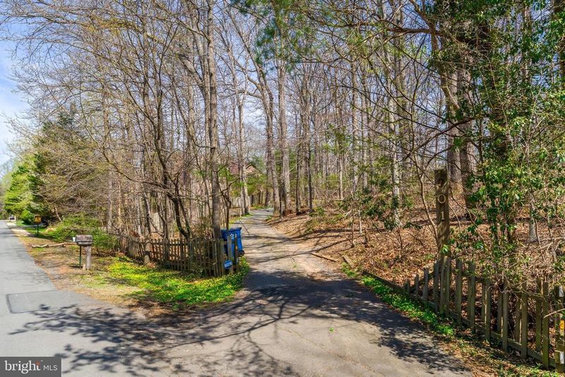 901 Chinquapin Rd, Mclean, VA 22102