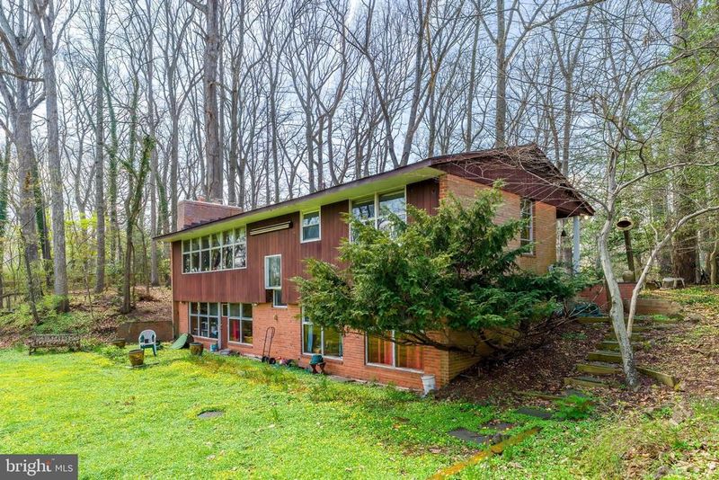 901 Chinquapin Rd, Mclean, VA 22102