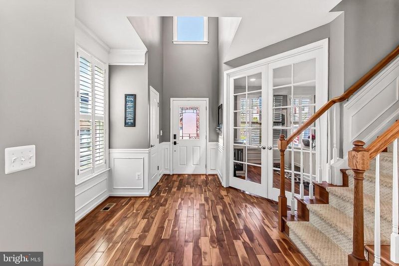 42308 Guildhall Dr, Ashburn, VA 20148